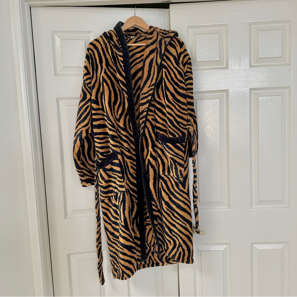 Emanuel Ungaro - Tiger Pattern Cotton Robe